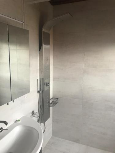 Bathroom, Fur Pendler und Monteure oder Ferienwohnung zum Erholen in Ober-Ramstadt