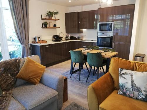 Executive Apartment nr NEC, BHX, Resorts World - Tap to explore photos