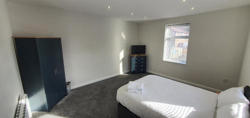 APARTMENT in BARNSLEY CENTRAL in Μπάρνσλι