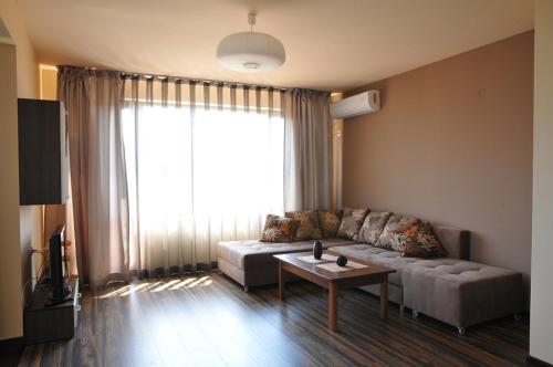 City Blagoevgrad Hotel - image 12