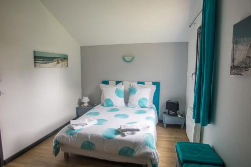 MAISON MAUPAS Chambre Bleue - Accommodation - Bellesserre