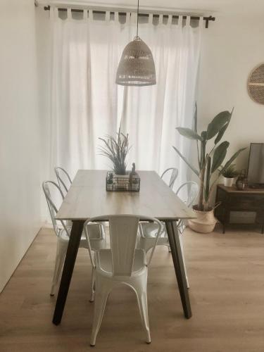 Létesítmények, Precioso Piso Monzón Terraza, PARKING,PISCINA,zona de juegos (Precioso Piso Monzon Terraza, PARKING,PISCINA,zona de juegos) in Monzon