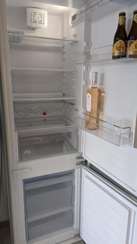 Eden Park 3 pièces 4 étoiles 100m des Plages Piscines SPA Parking - main image