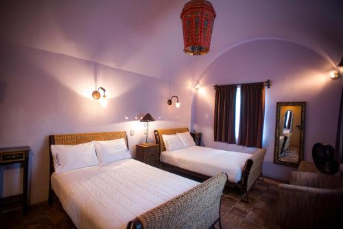 2 bedrooms, 3 beds