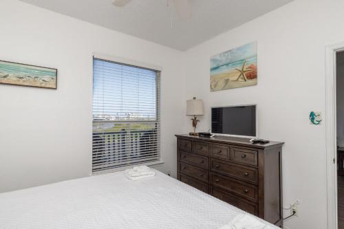 Beachside Bliss 224 by Padre Escapes - image 6