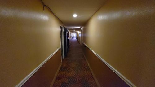 大堂, 溫德姆戴斯酒店 波卡特洛大學區 (Days Inn by Wyndham Pocatello University Area) in 波格太羅 (ID)