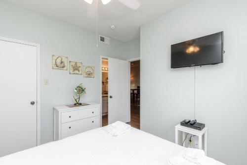 Coastal Comfort 245 by Padre Escapes - image 12