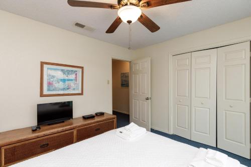 El Constante 210 by Padre Escapes - image 13