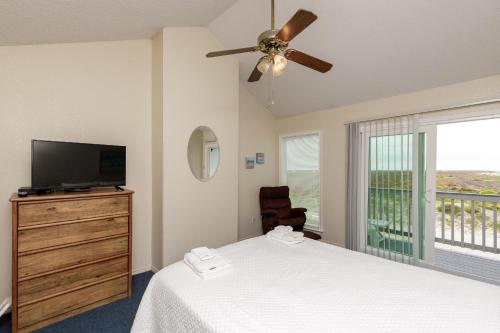 El Constante 210 by Padre Escapes - image 12