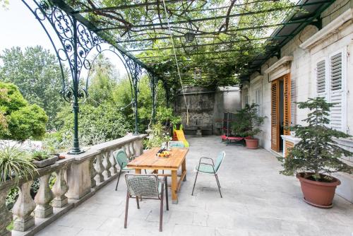 Rooms Posat - main image