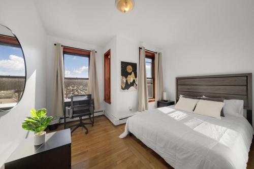 Simply Furnished 3br1bth In The South End