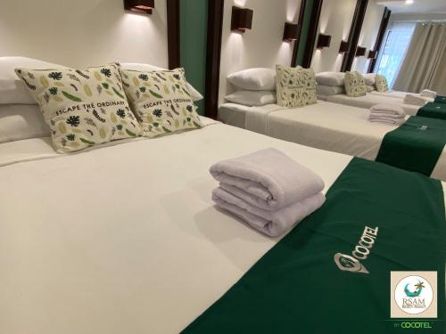 4 double beds, 2 twin beds