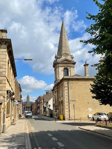 Picture of Luxurious Two-Bedroom Apartment In The Centre Of Peterborough