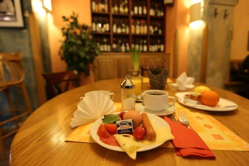 U Cervene zidle - Red Chair Hotel - image 5