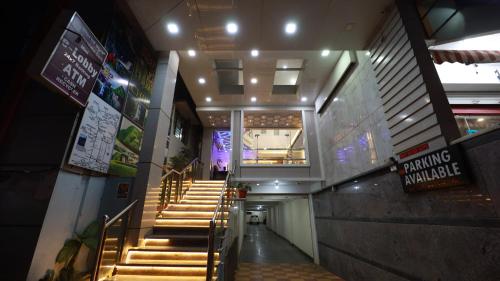 A szálláshely kívülről, Silver Suite Lodge in Joythinagar