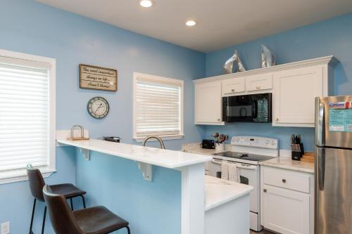 Just Beachy 303 by Padre Escapes - image 10