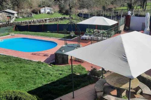  ALOJAMIENTO ENTERO CON PISCINA Y JARDIN. in Ourense