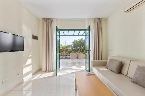  THB Royal in Playa Blanca