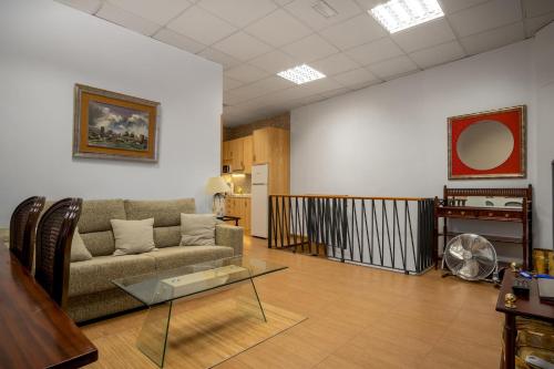 2 bedrooms 1,5 bathrooms furnished - Malasaña - Cozy & Vintage - Minty Stay