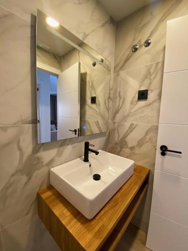 Apartamentos Málaga Premium - Calle San Telmo, Malaga (foto 10)