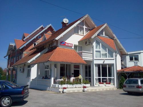  Rooms San, Pension in Dugo Selo