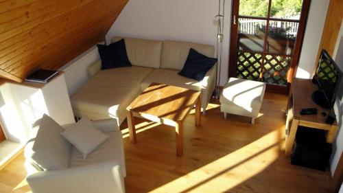 Ferienhaus-Bergtraum-Ferienwohnung-Lilli - image 9