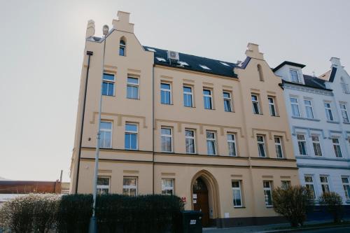 Apartmánový dům Kolej Jinak - dostupné ubytování v Ústí nejen pro studenty - Apartment - Ústí nad Labem