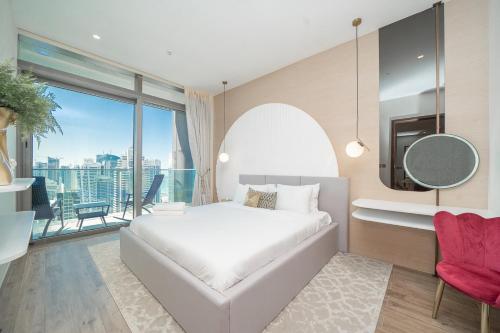 Luton Vacation Homes - Luxury & Sea View 1BR - Jumeirah Living Marina Gate Tower 3 - 40AB12, Dubaj