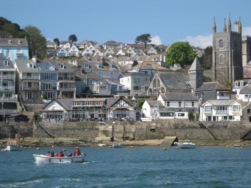 FOWEY Fabulous 7 beds + Estuary Views + Parking gîte à louer Fowey