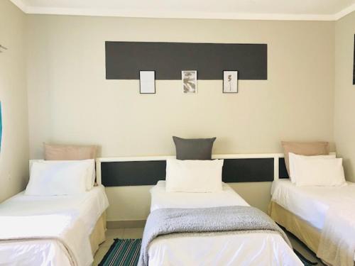 VnA Guesthouse in 中新堡