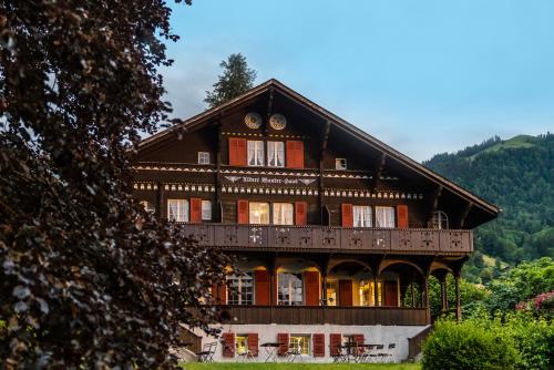 Exterior view, Leissigen Youth Hostel in Leissigen