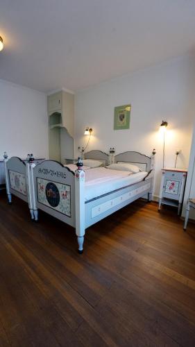 Leissigen Youth Hostel - image 7