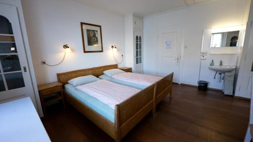 Leissigen Youth Hostel - image 4