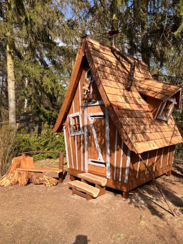 Märchenhütte- Campen am Wald und See