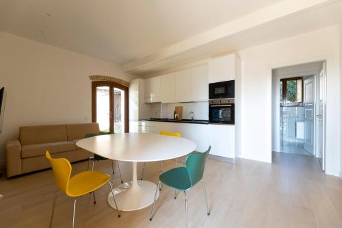 Casa ridente nella valle del Menotre 2 gîte à louer Vescia