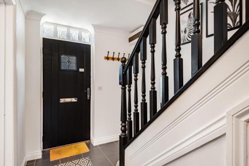 Princess Mews - image 6