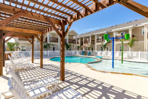Village by the Beach B908K by Padre Escapes - image 10