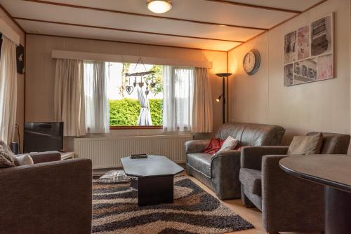 Instalaciones, Huisje Mooijweer in Putten