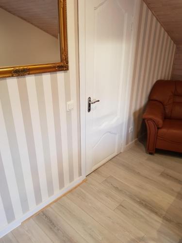 Double Room image 2
