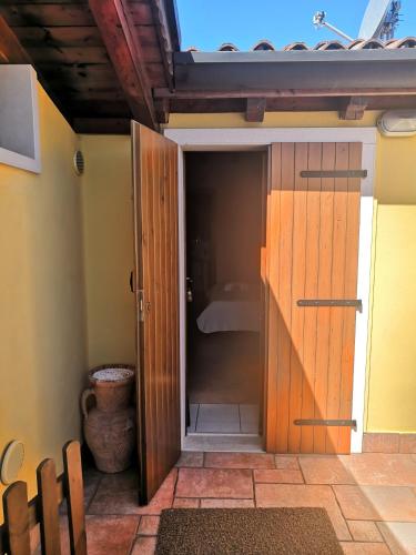Double or Twin Room image 4
