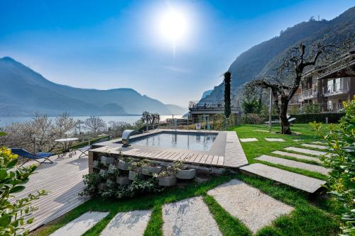 Villa Vittoria with private seasonal heated pool & shared sauna - Bellagio Village Residence - Accommodation - Oliveto Lario