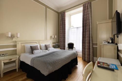 Haymarket Hotel - image 2