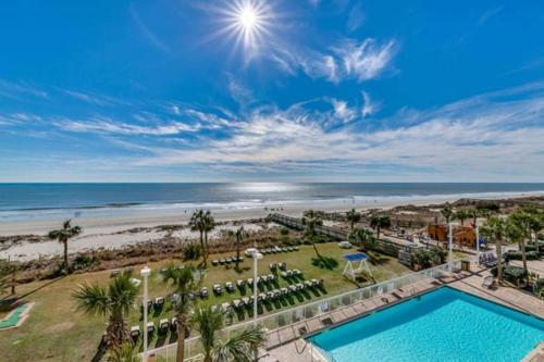 Sun-filled Beachfront 2BR Condo at Dunes Village Resort - 전망