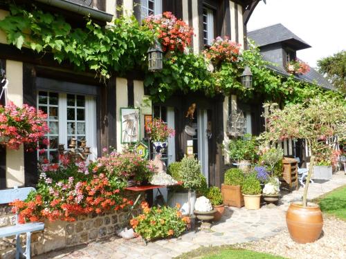 La Ferme Du Pressoir Guest House