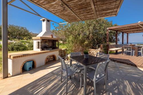 Villa Serenity - With Private Heated Pool