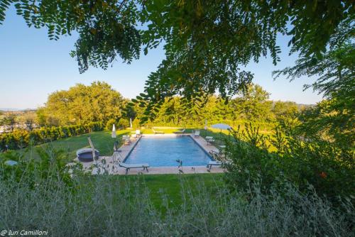 Macchie San Vincenzo - Villa Privata con Piscina e Giardino ad uso esclusivo