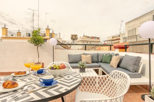  Green-Apartments Buenaventura Deluxe con Terraza Privada, Pension in Sevilla