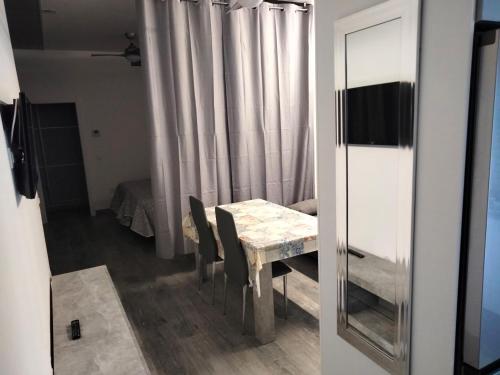 Loft La Calahorra con posibilidad de aparcamiento Pregunta por el PACK MÁS AMOR (Loft La Calahorra con posibilidad de aparcamiento Pregunta por el PACK MAS AMOR) in Cordoba Külváros