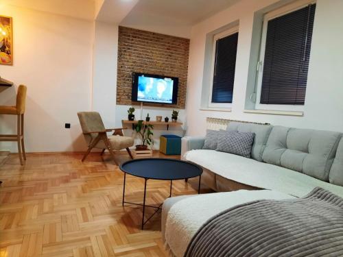 Petar's Apartment, Skopje