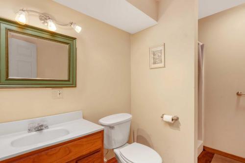 Mountaintop Ellicottville Home with Deck Near Skiing! - image 16